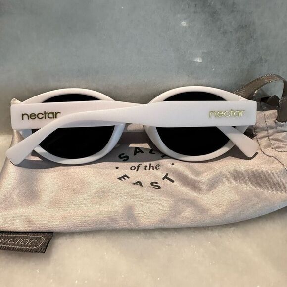 NWT Nectar Atypical Salt Of The East Eyewear Sunglasses White Black OS main image 7